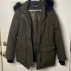 Express Winter Coat w/Detachable Hoodie